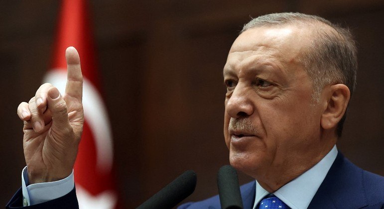 A Turquia, por meio do presidente Recep Tayyip Erdogan e seus ministros, declarou publicamente ao longo das últimas semanas que votará contra a entrada da Finlândia e da Suécia na Otan.
